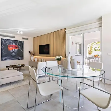 Ayma Naranjos Apartment