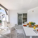 Ayma Naranjos *