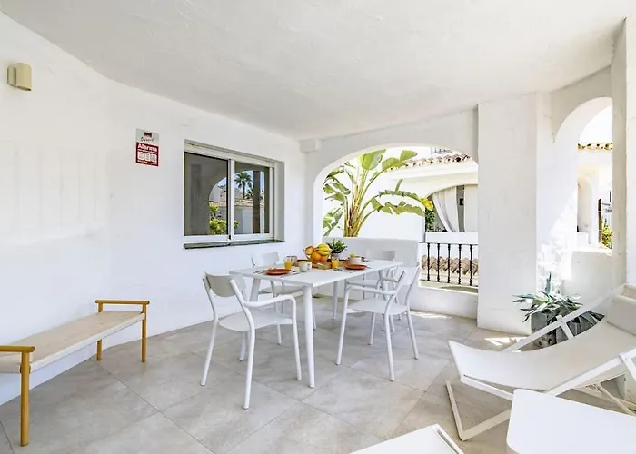 Ayma Naranjos Apartman